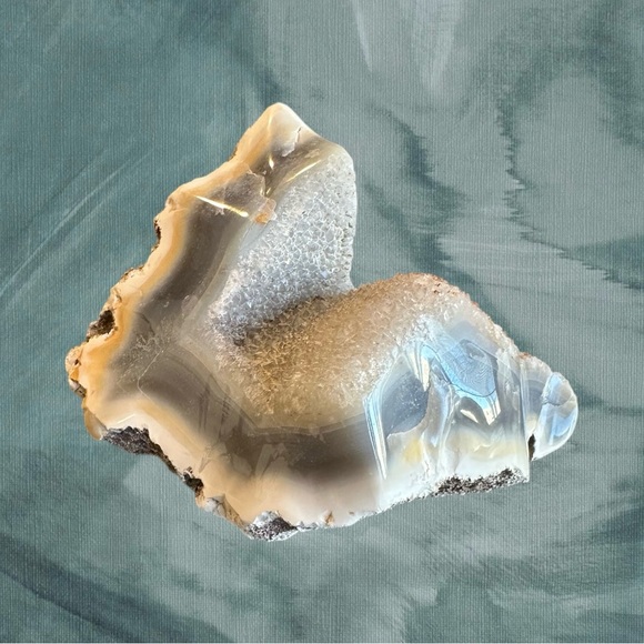 Uniquely Shaped Agate Druzy